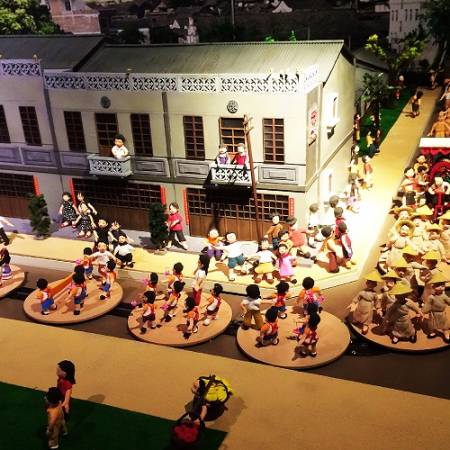 佛光山蘭陽別院-圓盤式動態展示台